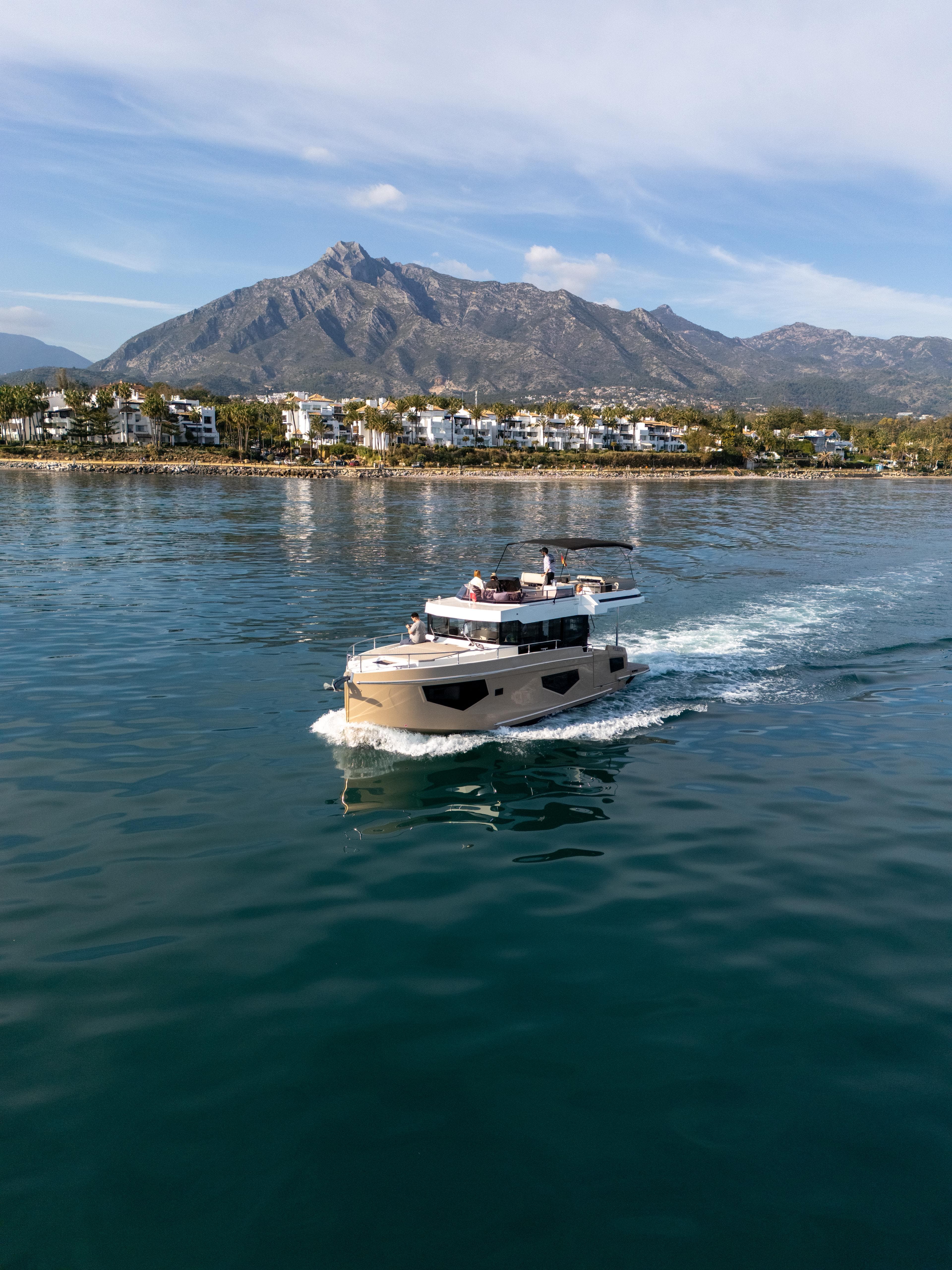 Cobra Maestro 42 exterior — yacht charter Marbella