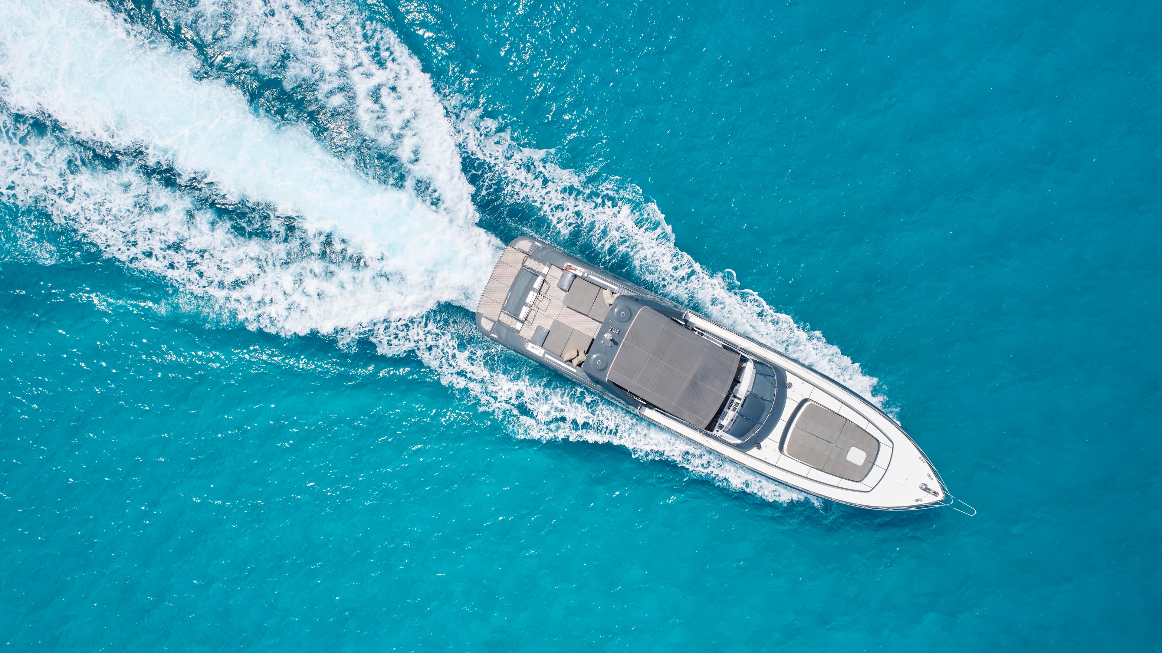 Mangusta 80 "HH" exterior — yacht charter Marbella