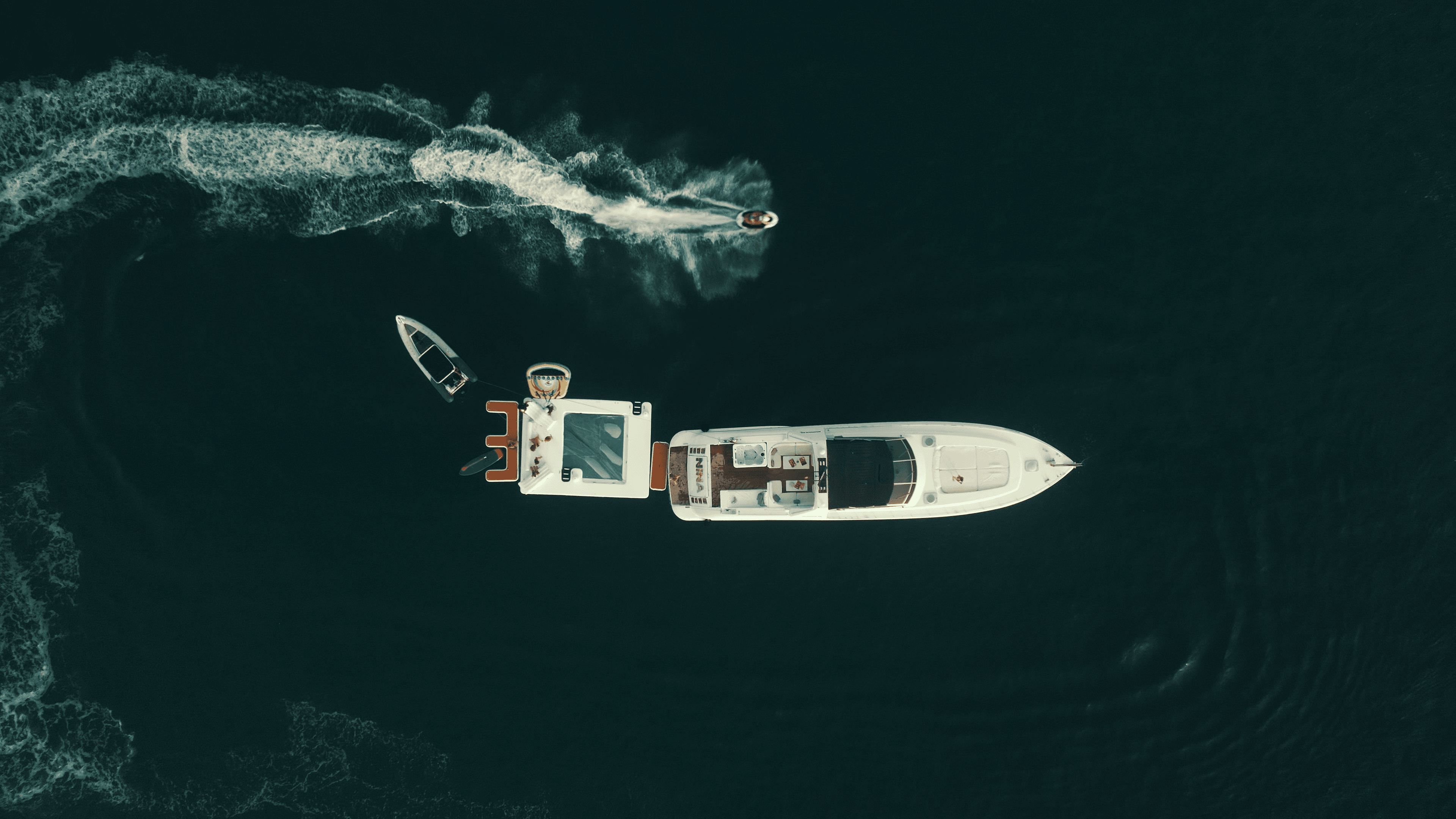 Mangusta 80 "Nina" exterior — yacht charter Marbella