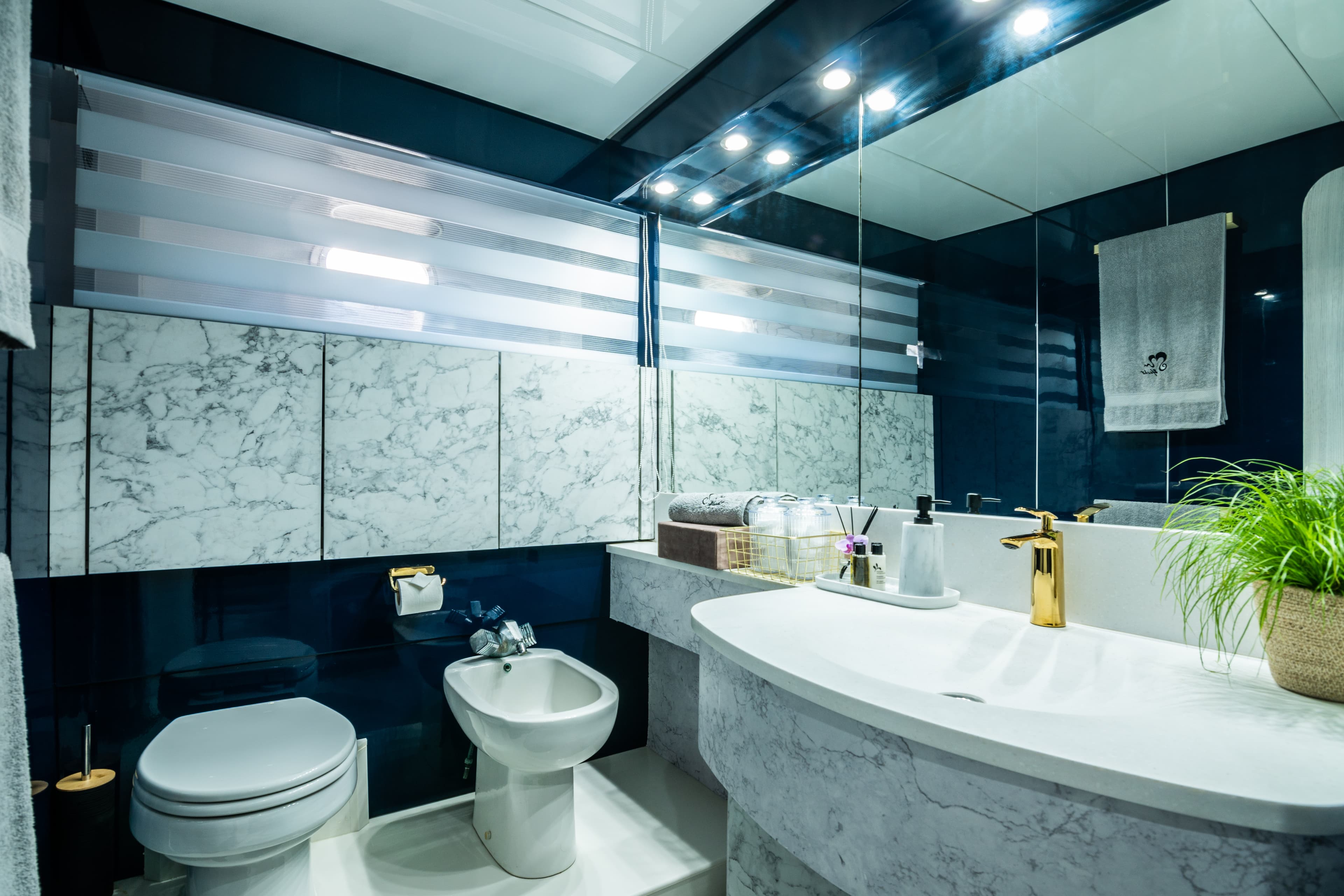 Mangusta 80 "Nina" interior — luxury yacht Marbella