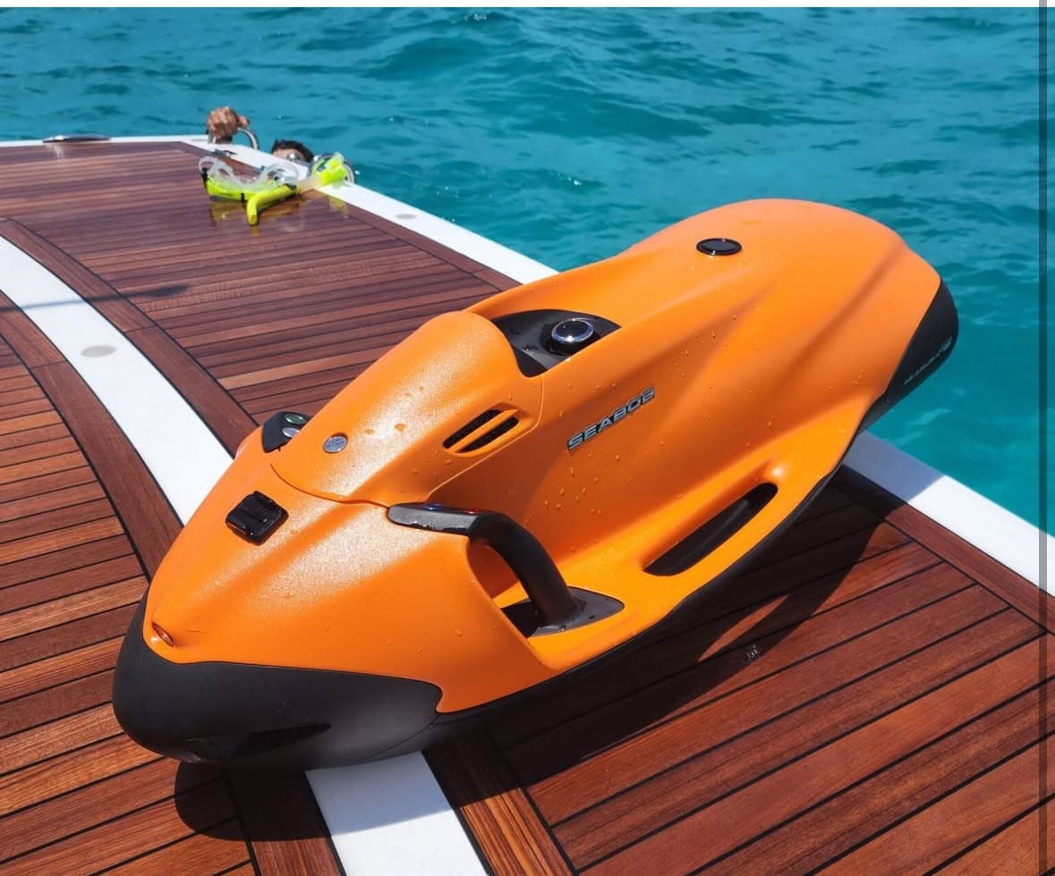 Antago 90 "Venus" exterior — yacht charter Marbella