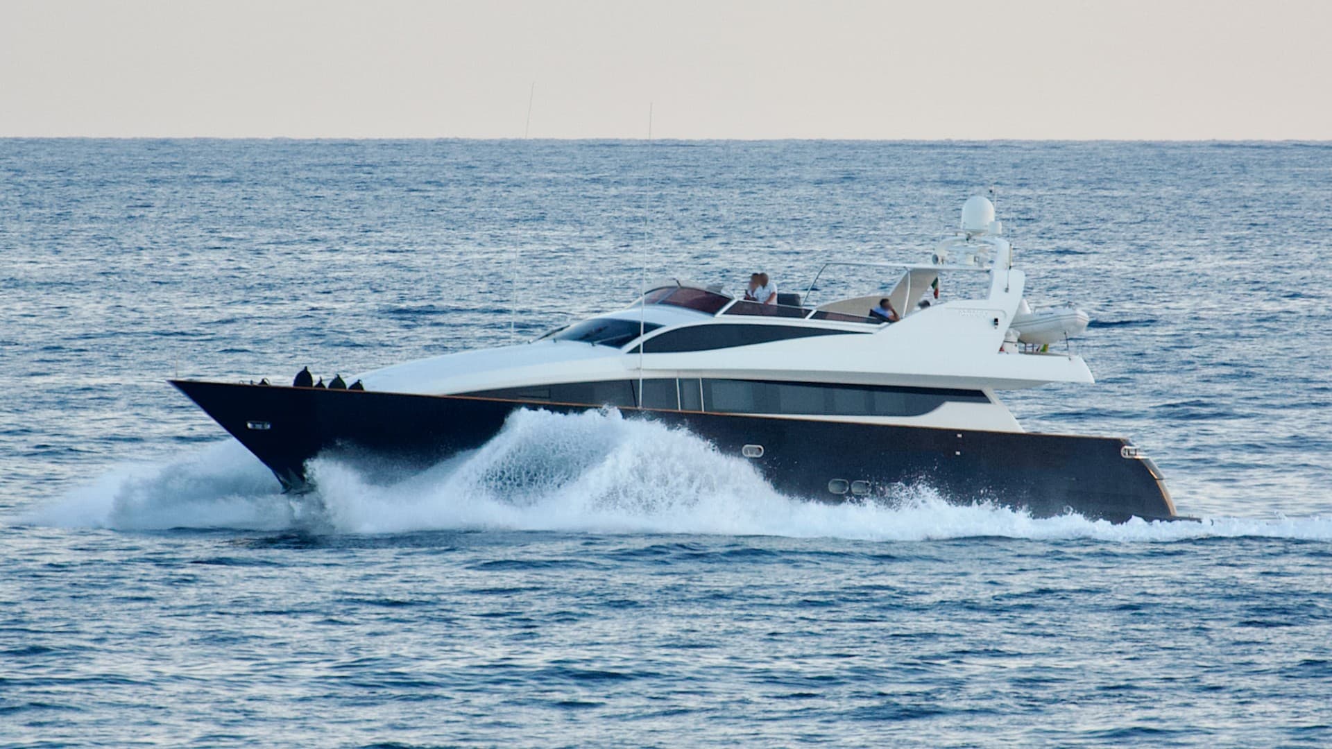 Antago 90 "Venus" exterior — yacht charter Marbella