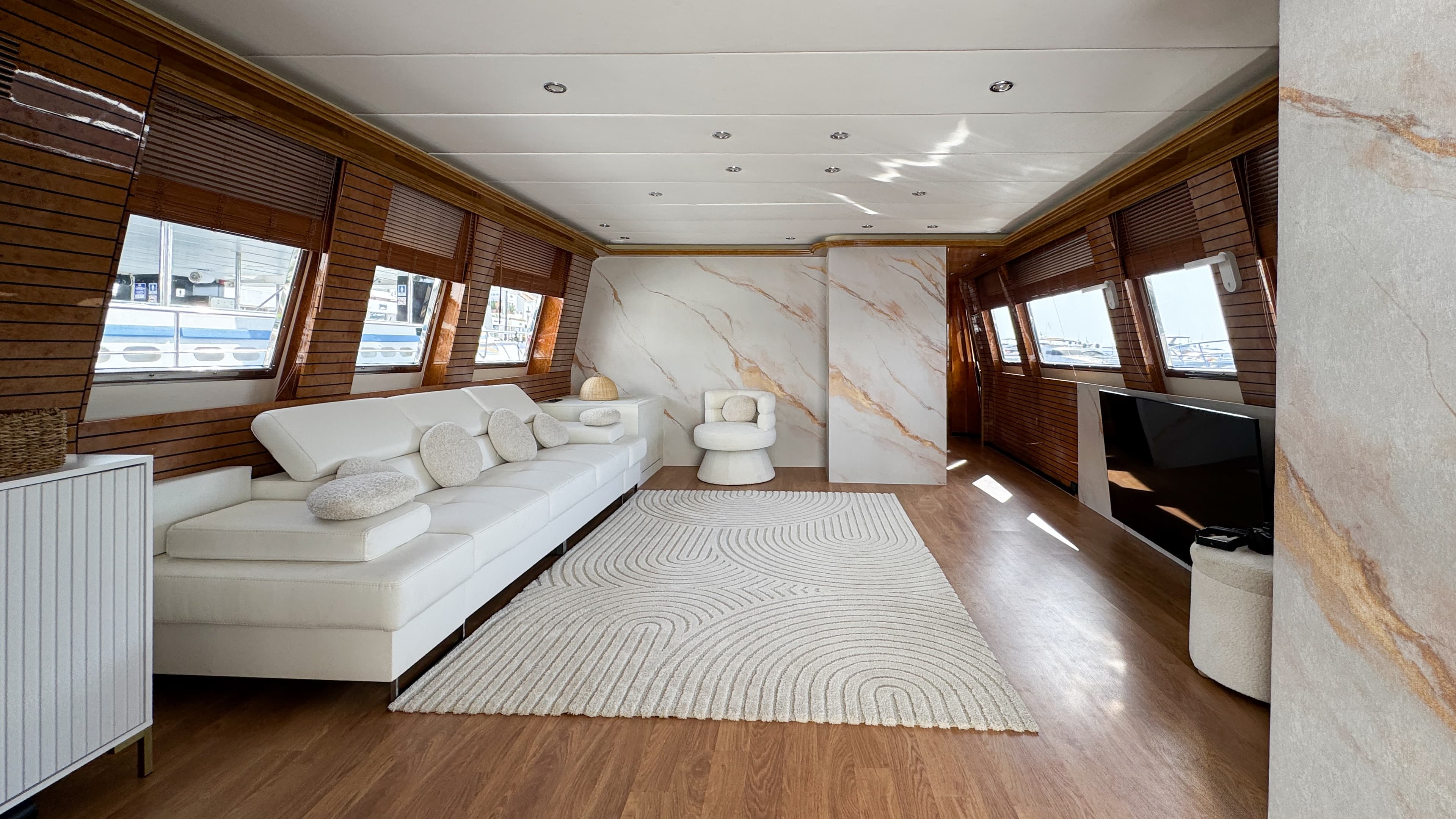 Antago 90 "Venus" interior — luxury yacht Marbella