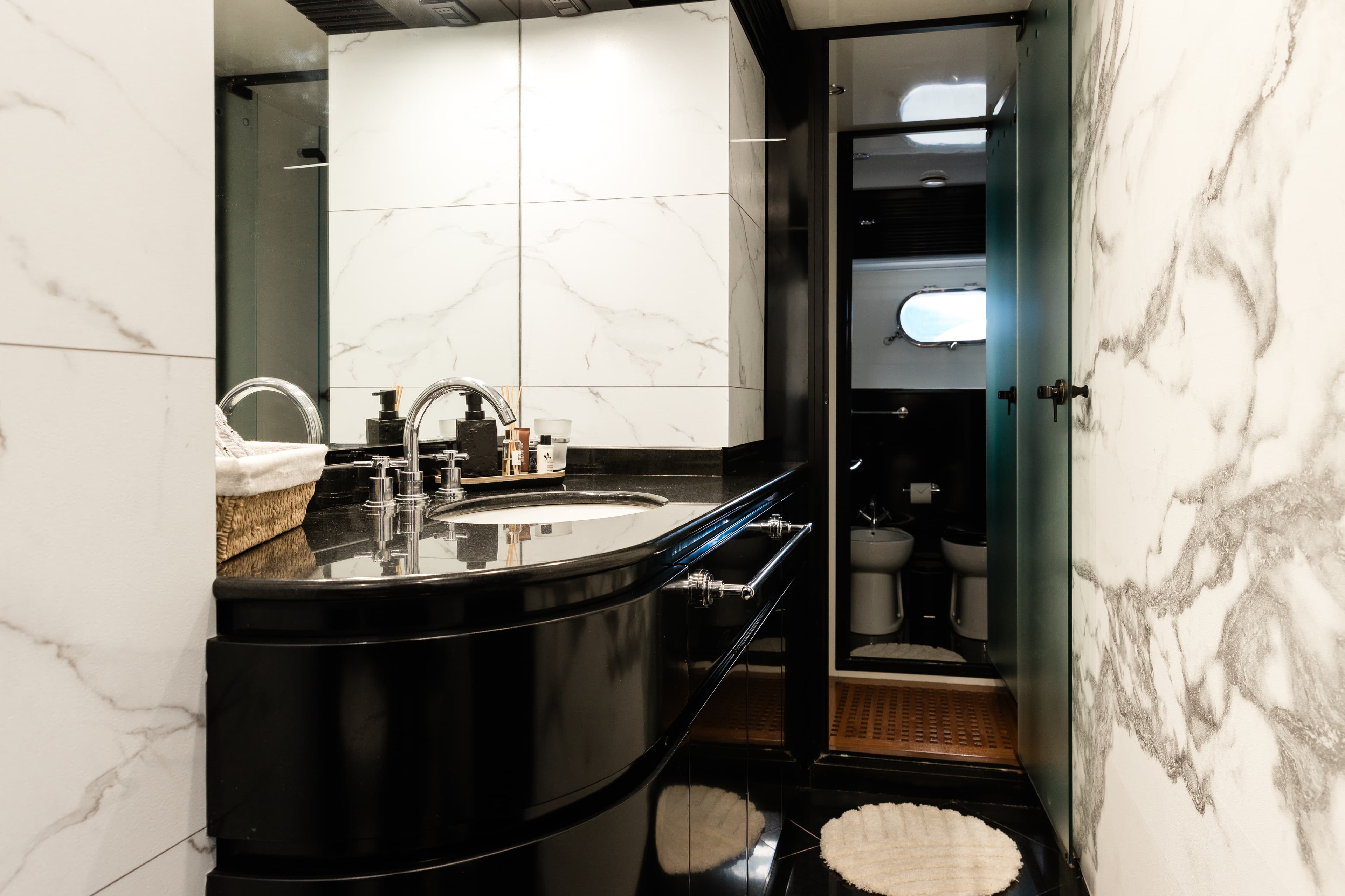 Antago 90 "Venus" interior — luxury yacht Marbella