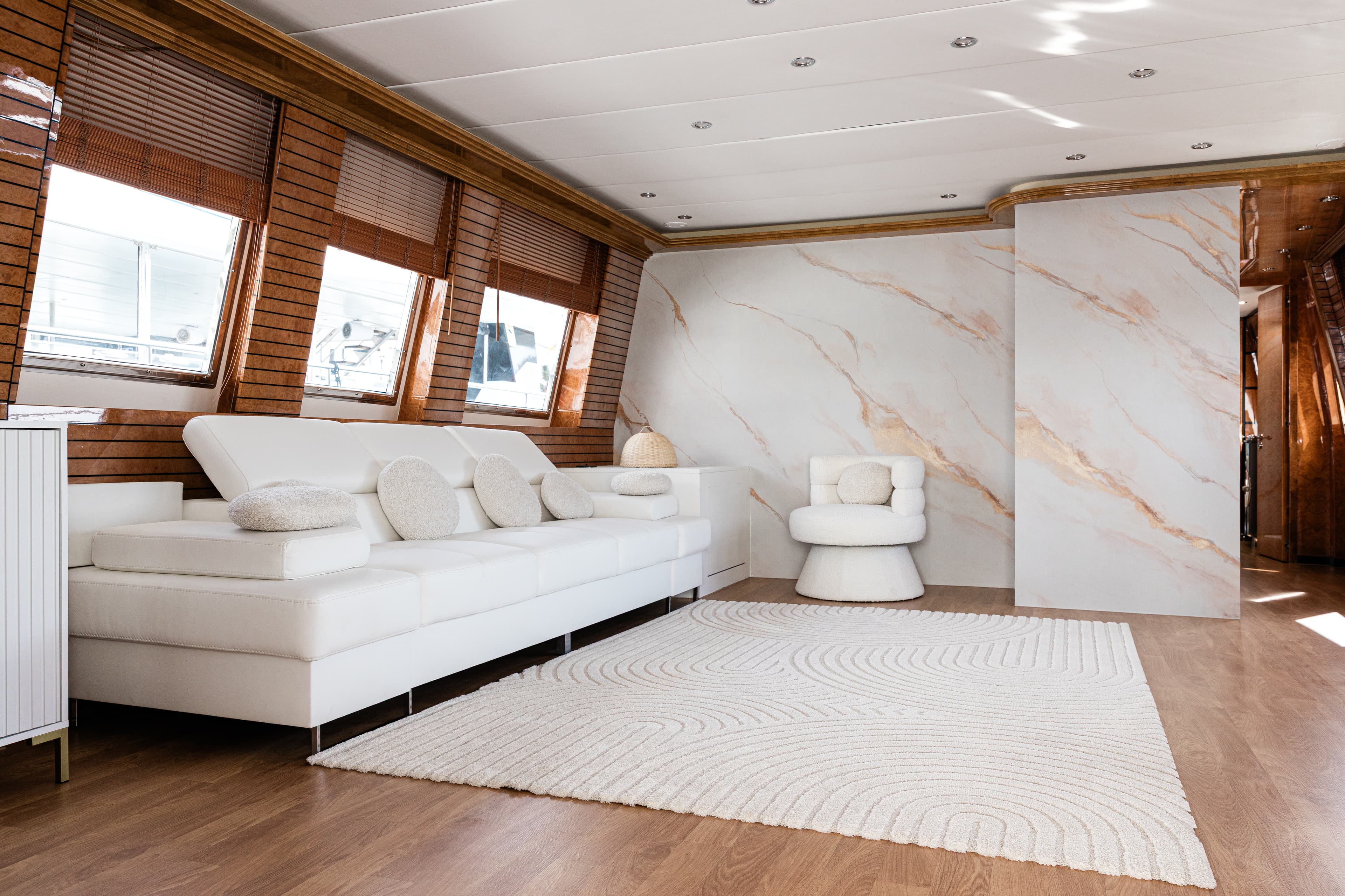 Antago 90 "Venus" interior — luxury yacht Marbella