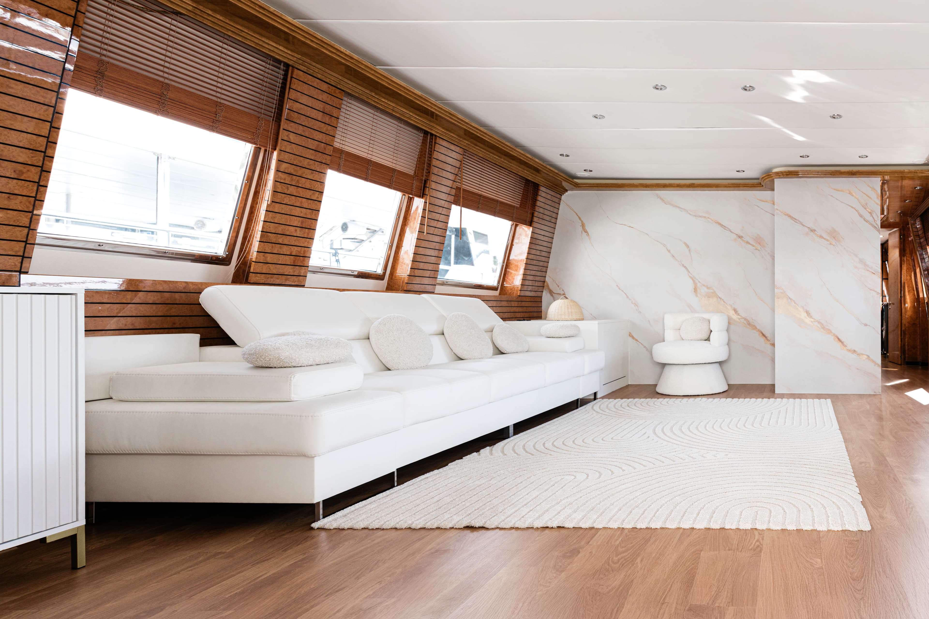 Antago 90 "Venus" interior — luxury yacht Marbella