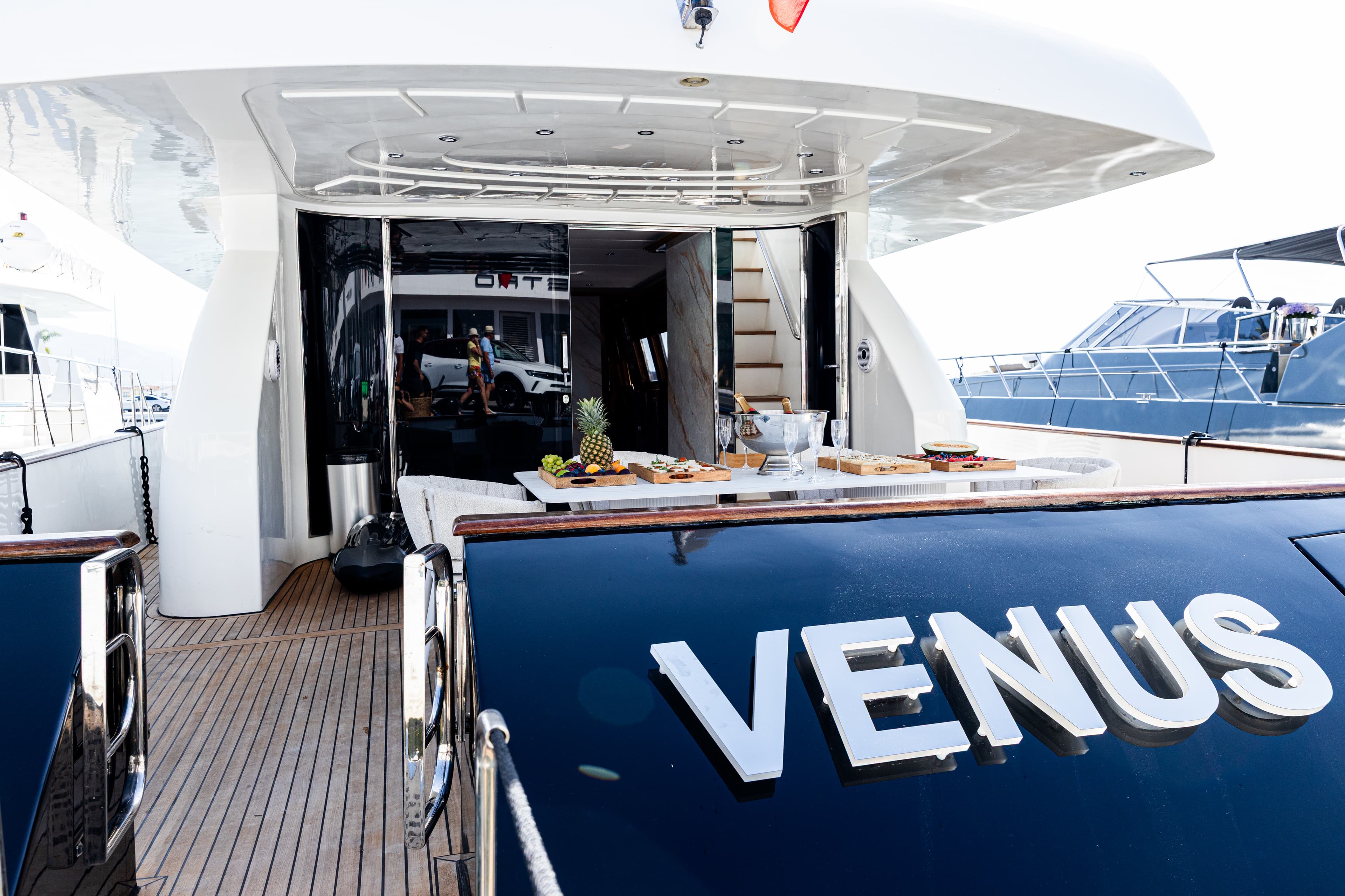 Antago 90 "Venus" interior — luxury yacht Marbella