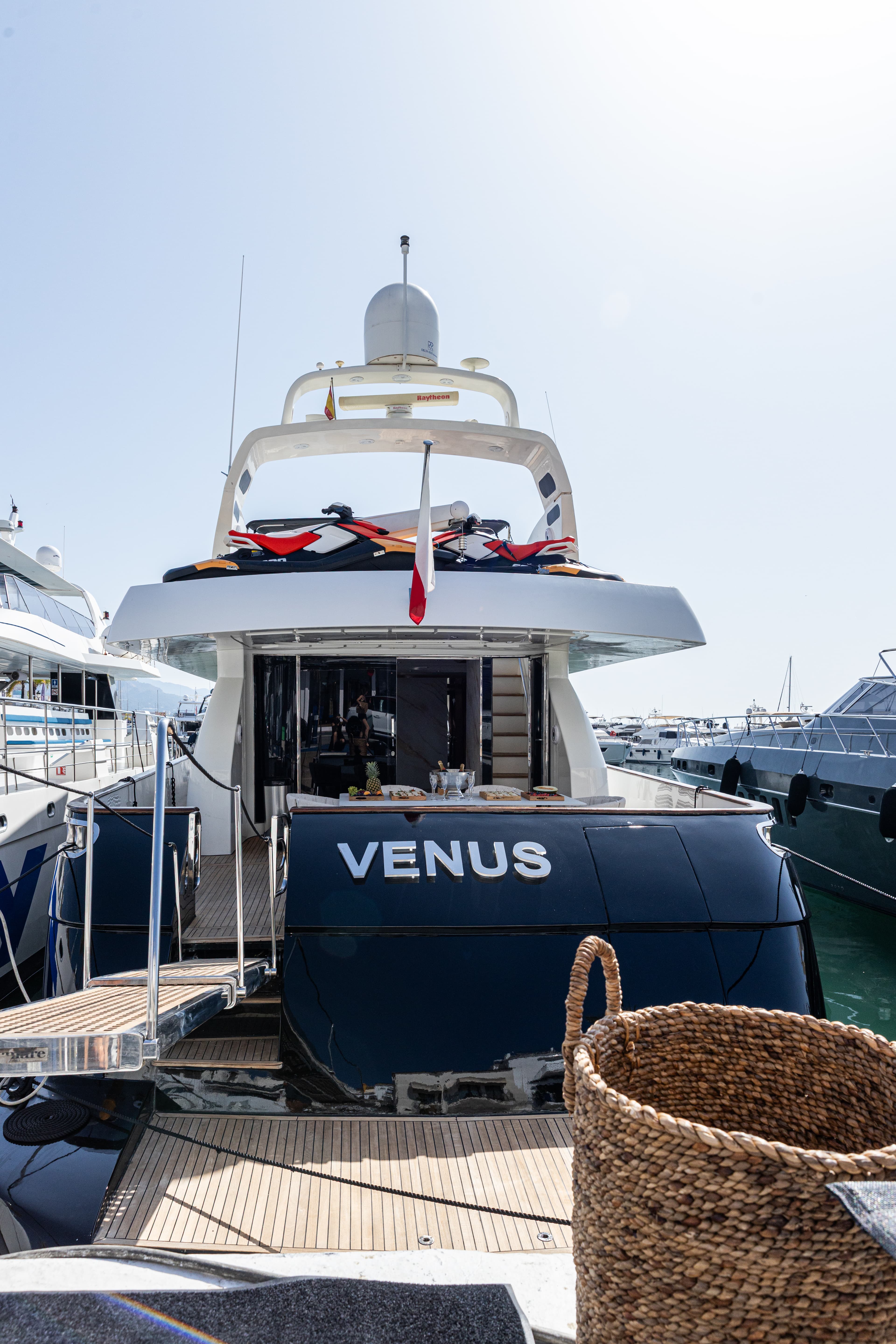 Antago 90 "Venus" interior — luxury yacht Marbella