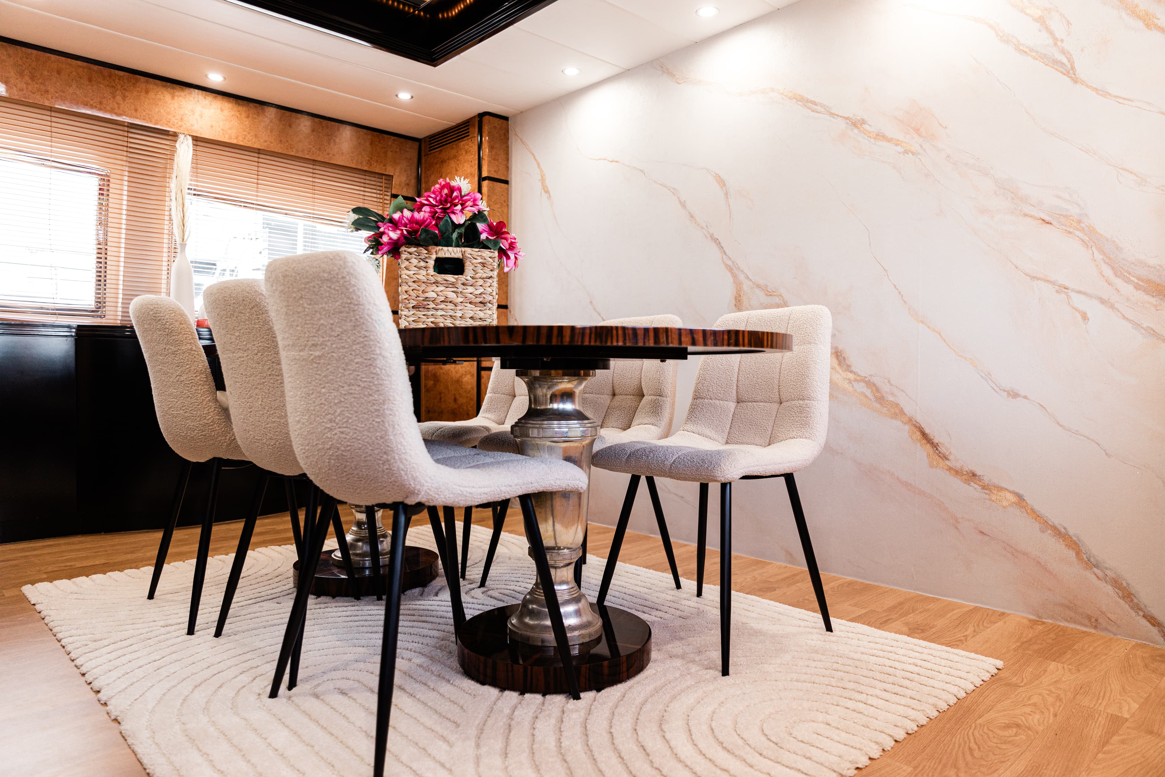 Antago 90 "Venus" interior — luxury yacht Marbella