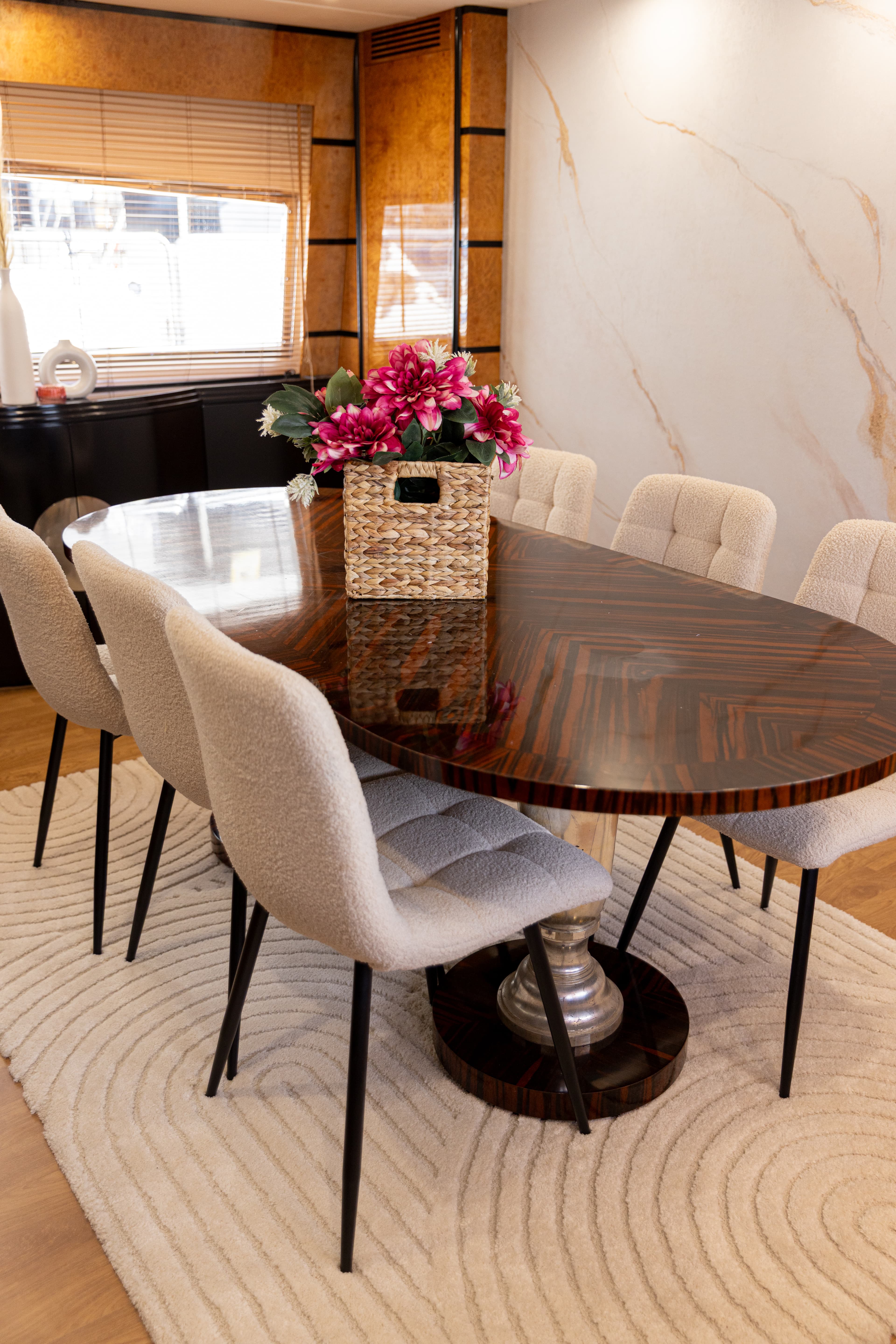 Antago 90 "Venus" interior — luxury yacht Marbella