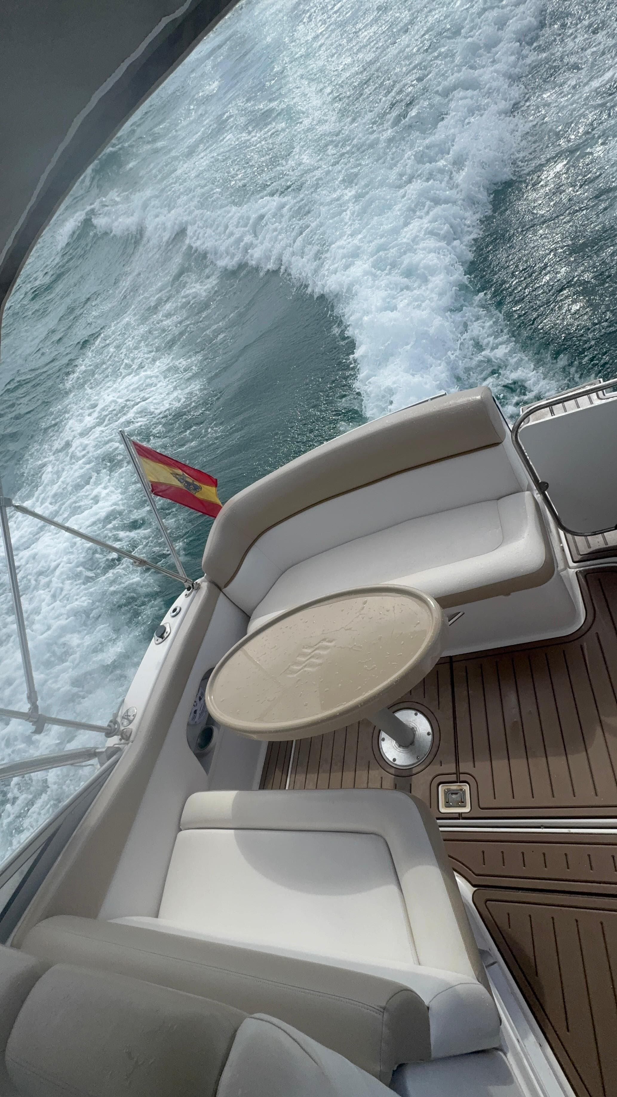 Four Winns 265 interior — luxury yacht Marbella