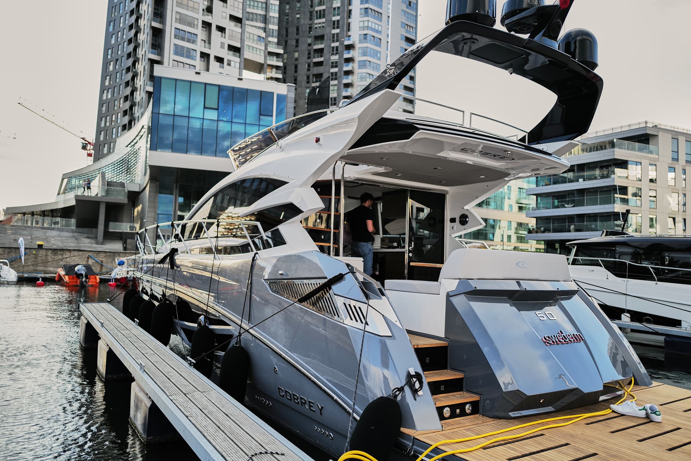 Cobrey 50 Fly "Swederm" luxury yacht charter Marbella